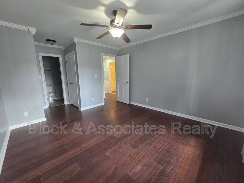 Condo for rent at 702 Westbrook, High Point, NC 27263