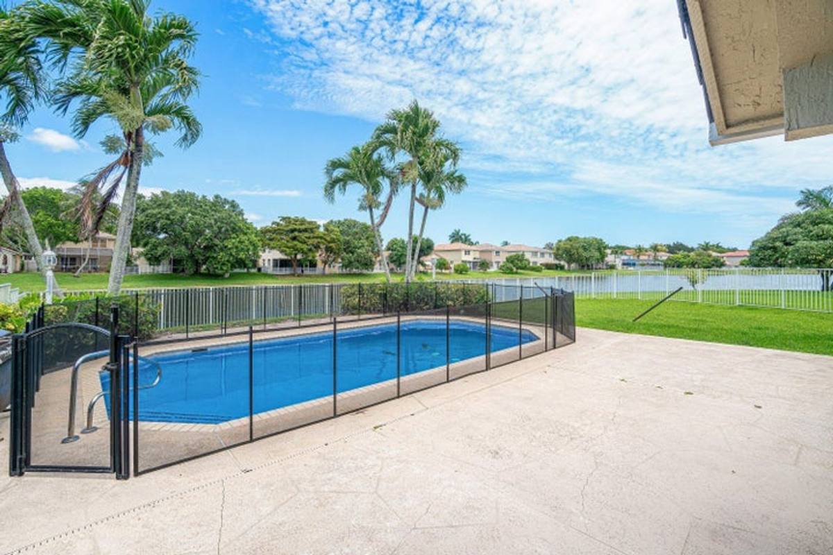 House for rent at 7366 Ashley Shores Circle, Lake Worth, FL 33467