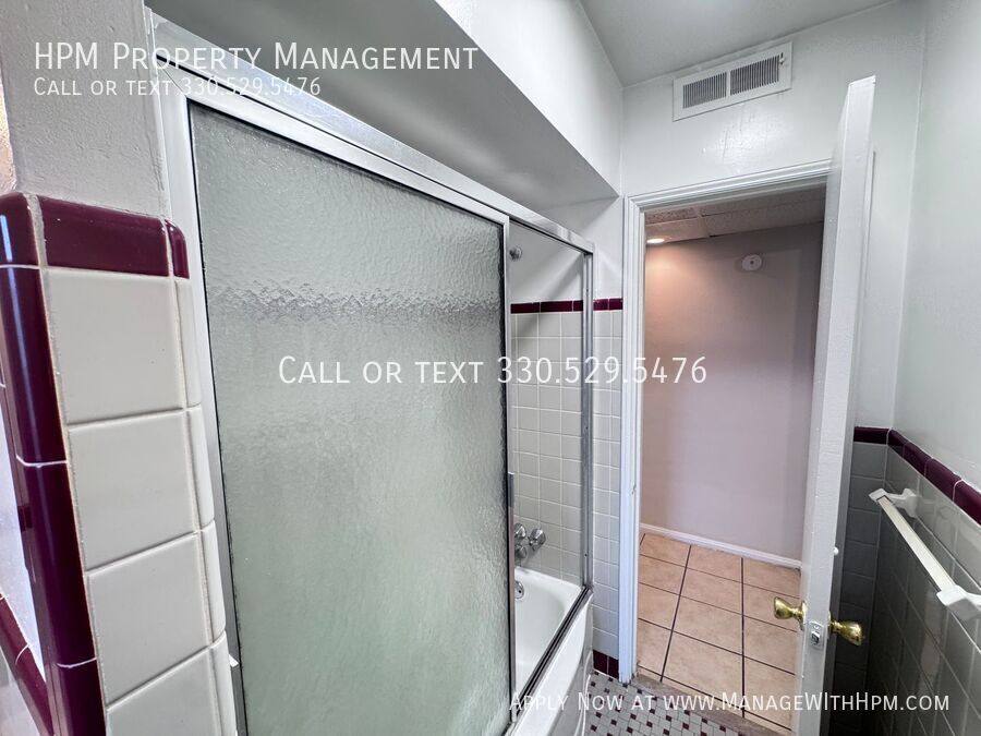 Apartment for rent at 3310 Warrensville Center Rd, Beachwood, OH 44122