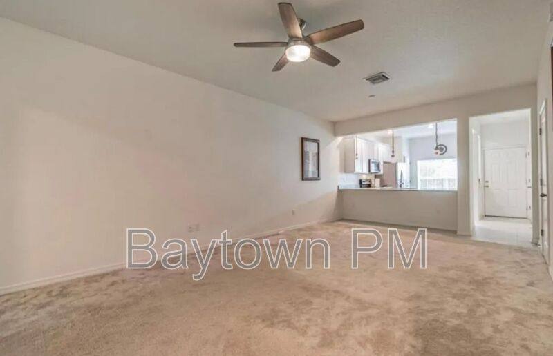 House for rent at 1122 Hillhurst Dr, Wesley Chapel, FL 33543