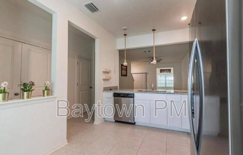 House for rent at 1122 Hillhurst Dr, Wesley Chapel, FL 33543