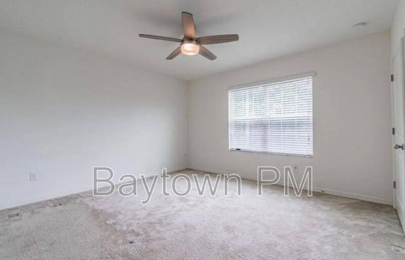 House for rent at 1122 Hillhurst Dr, Wesley Chapel, FL 33543