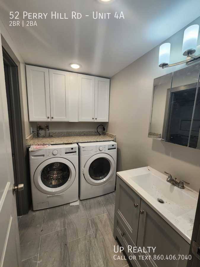 Apartment for rent at 52 Perry Hill Rd, Ashford, CT 06278
