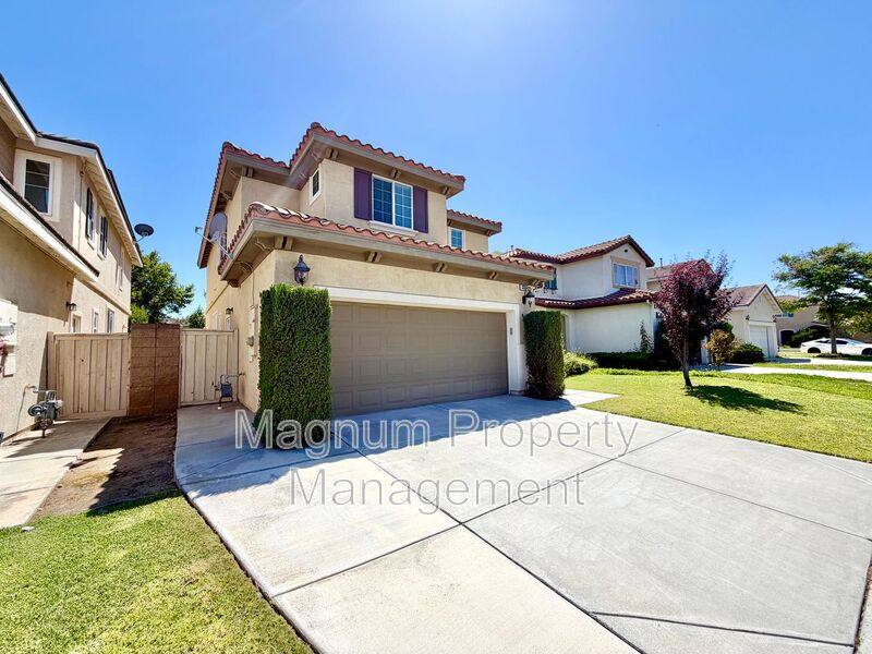 House for rent at 33517 Cedar Creek Lane, Lake Elsinore, CA 92532