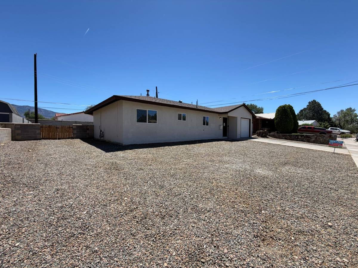 House for rent at 1512 Clancy Dr NE, Albuquerque, NM 87112