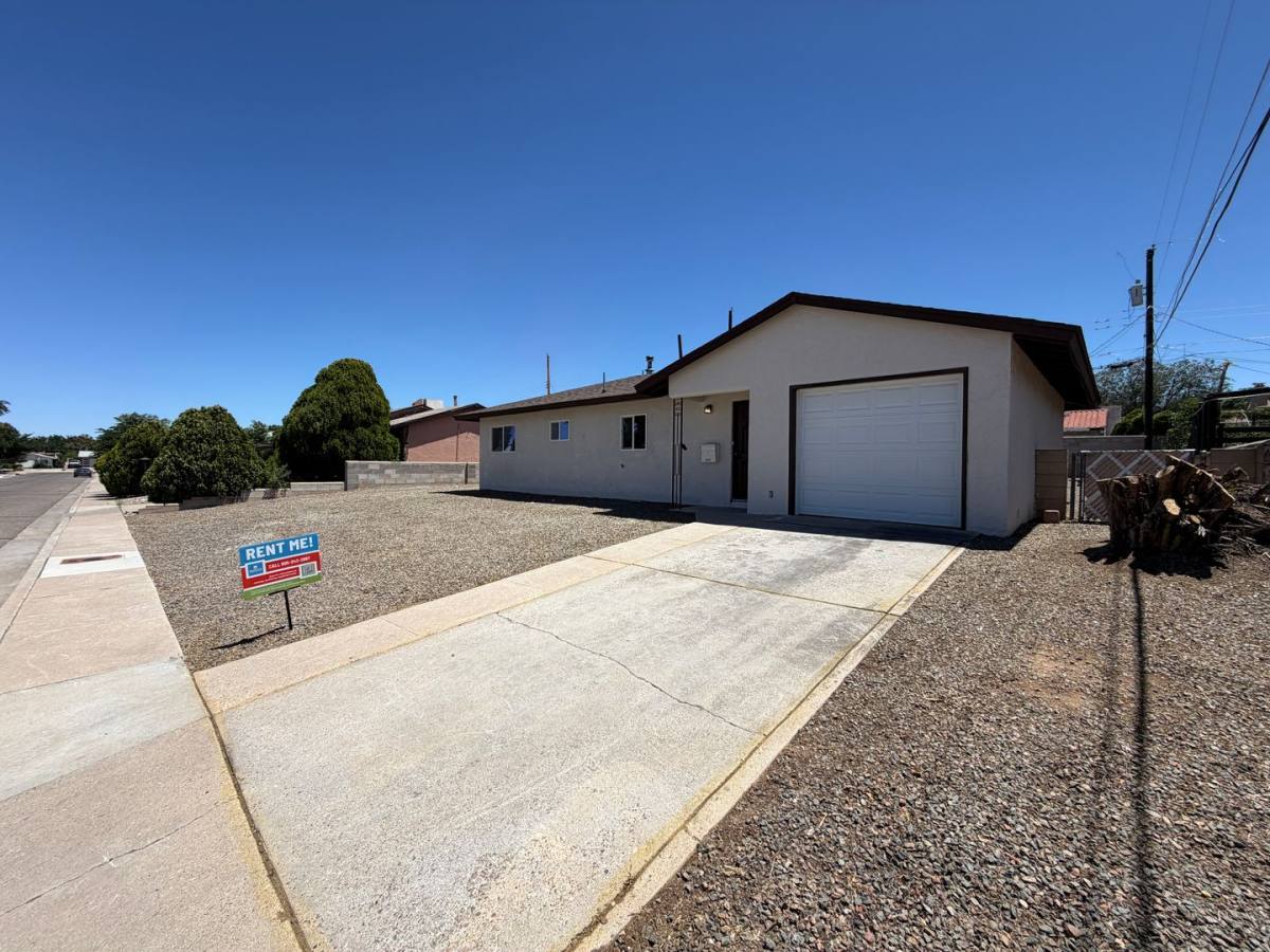 House for rent at 1512 Clancy Dr NE, Albuquerque, NM 87112