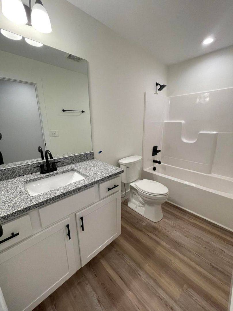 Apartment for rent at 213 215 Wyldwood Way, Berea, KY 40403