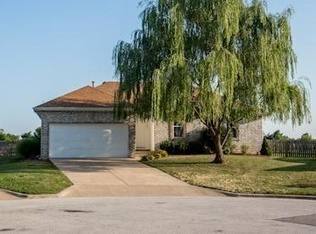 House for rent at 6350 W Dogwood Court, Springfield, MO 65802