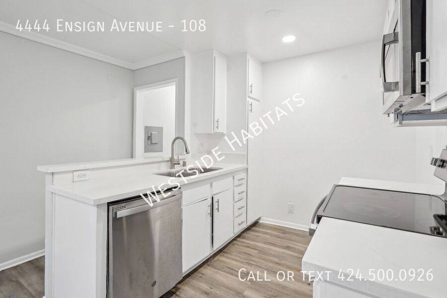 Apartment for rent at 4444 Ensign Ave, North Hollywood, CA 91602