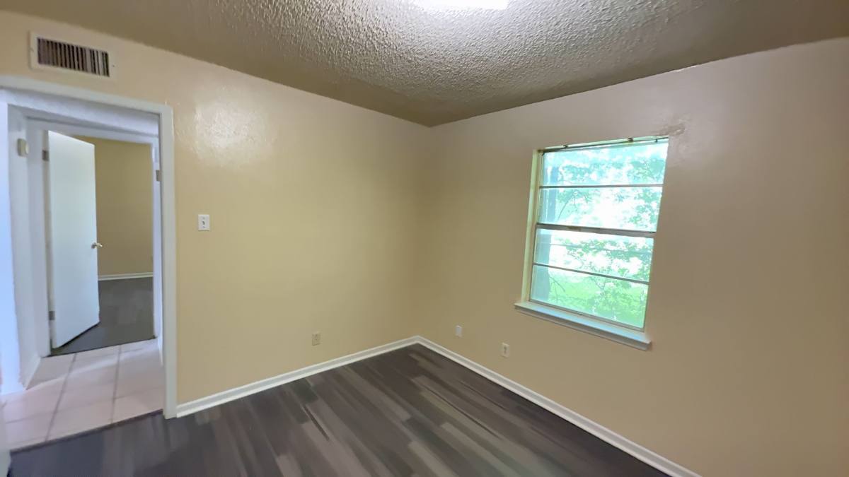 1202 N College St, Killeen, TX 76541 - Apartment for Rent
