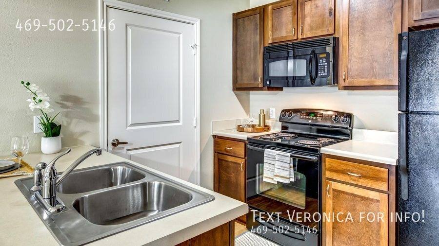Apartment for rent at 6212 Crow Lane, Austin, TX 78745