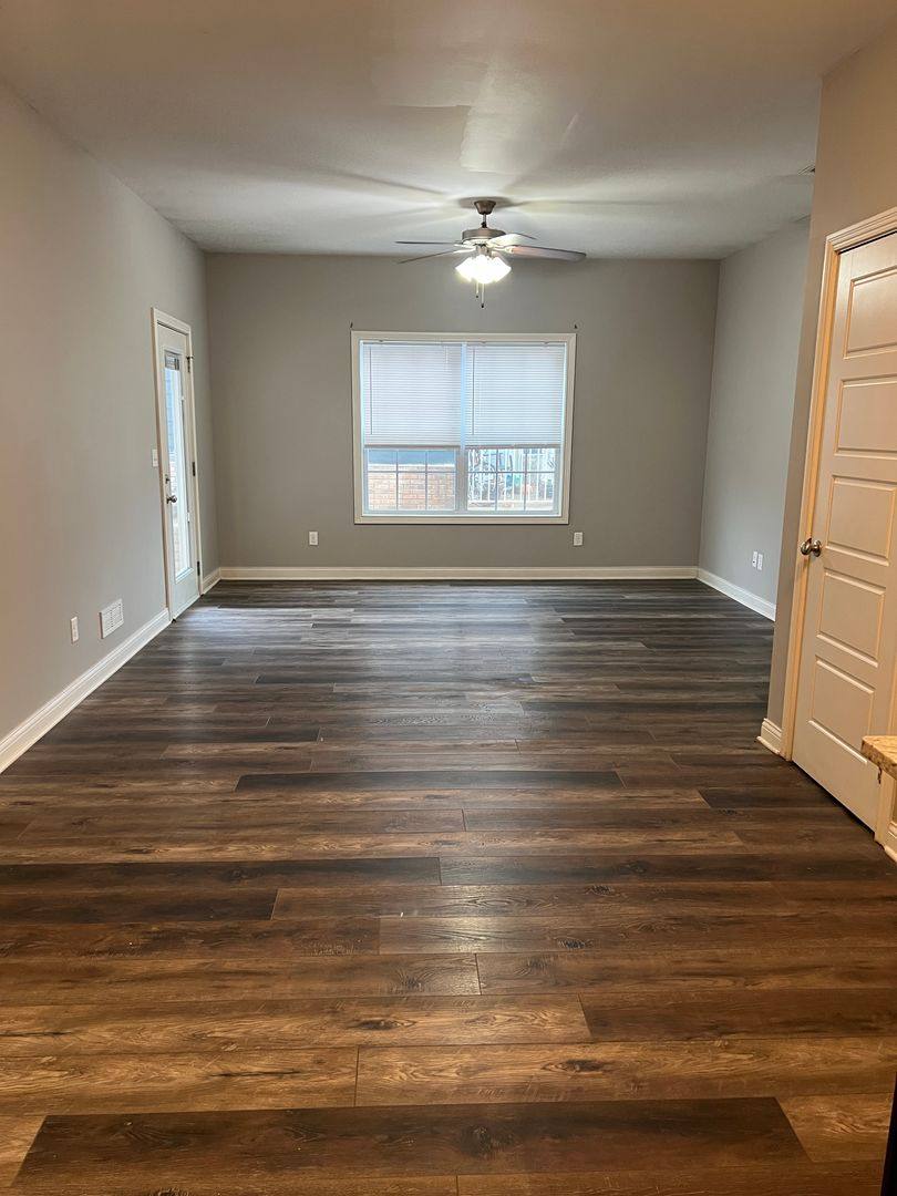 Apartment for rent at 1624 Westen St, Bowling Green, KY 42104