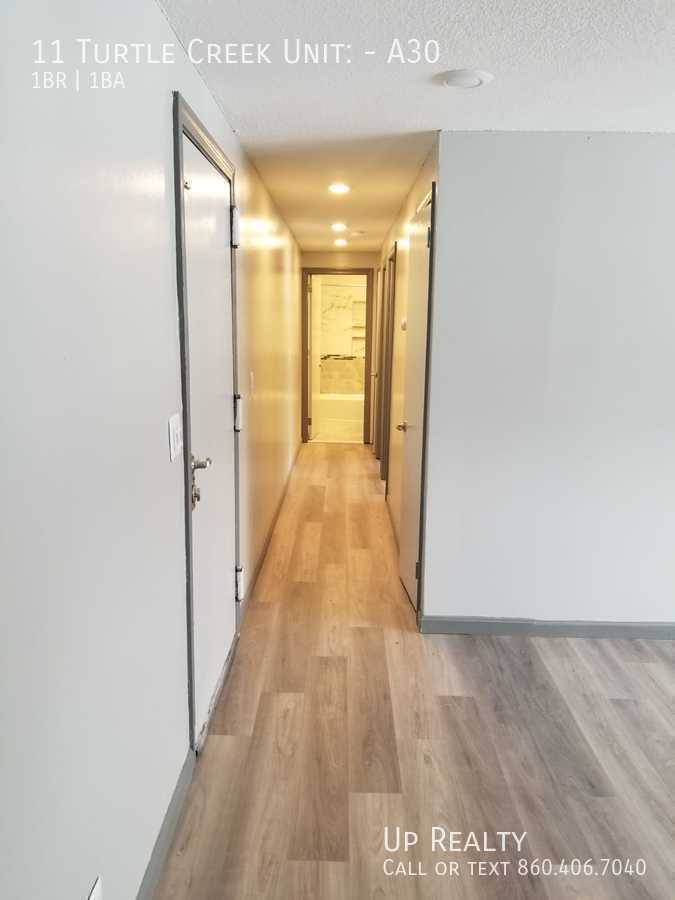 Apartment for rent at 11 Turtle Creek, East Hartford, CT 06108