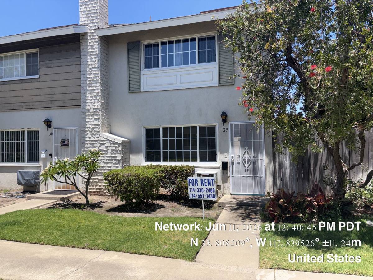 Townhouse for rent at 1201 N California, Orange, CA 92867