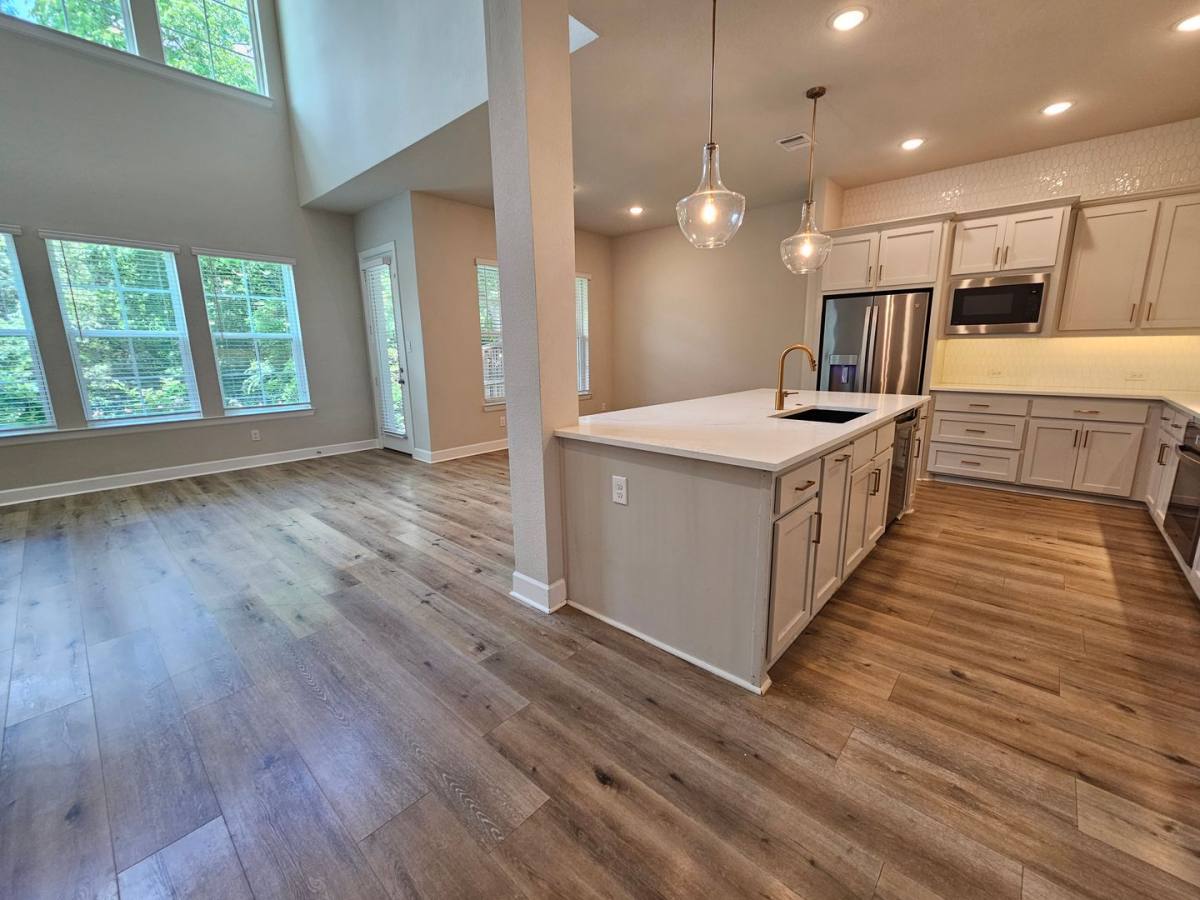 Townhouse for rent at 8045 Emerald Rock Dr, Dallas, TX 75228