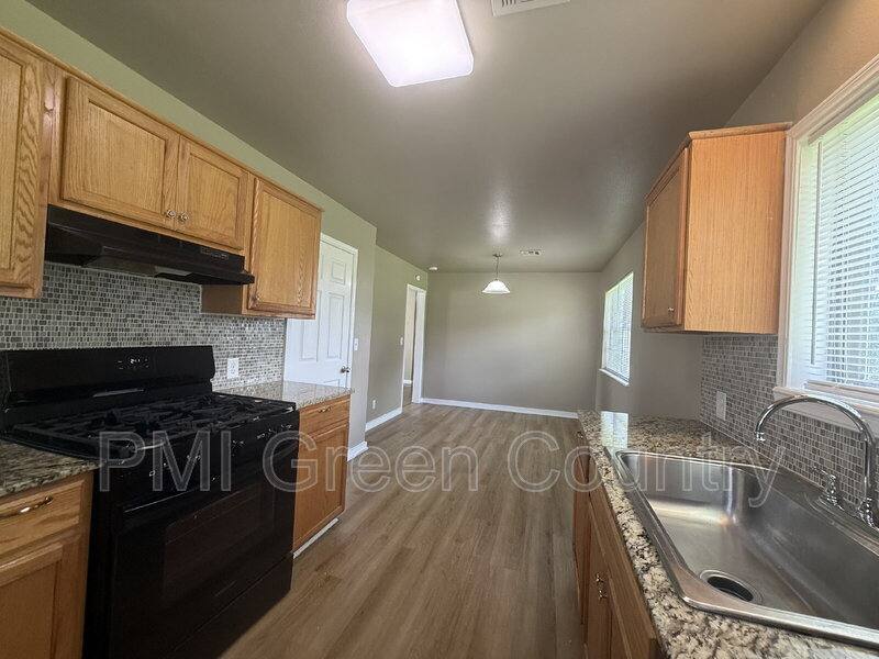 House for rent at 30375 E 150th St S, Coweta, OK 74429
