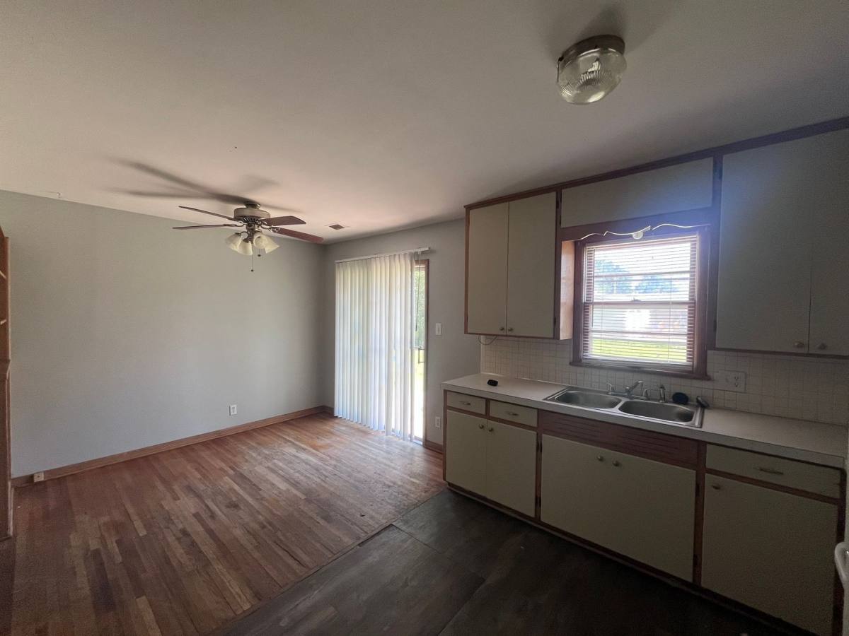 House for rent at 1803 W Dallas, Wichita, KS 67217