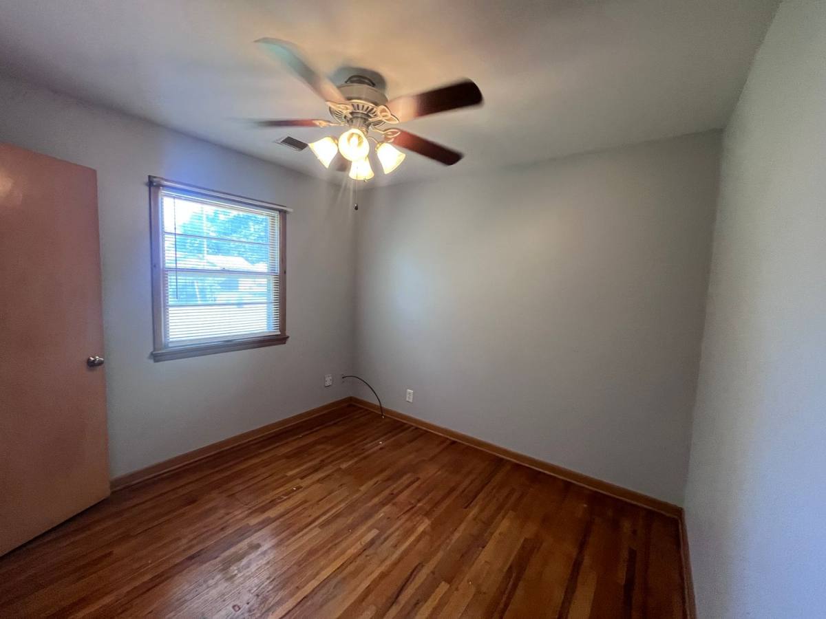 House for rent at 1803 W Dallas, Wichita, KS 67217