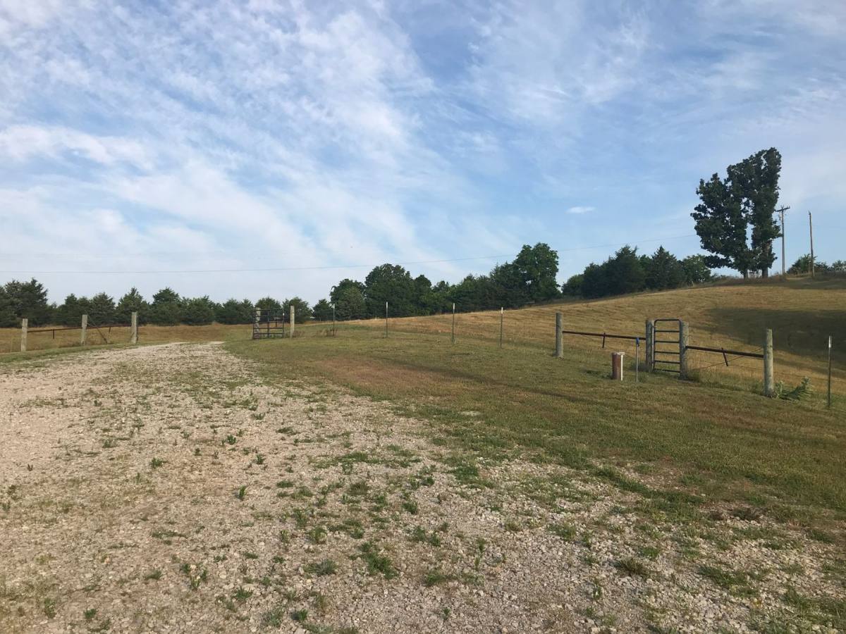 House for rent at 3976 State Highway 176 E, Chestnutridge, MO 65630