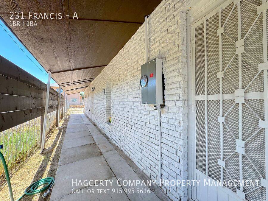 Apartment for rent at 231 Francis, El Paso, TX 79905