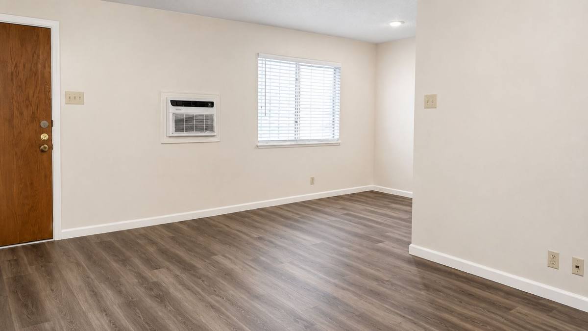 Apartment for rent at 1908-1910 N Alexander St, Sherman, TX 75092