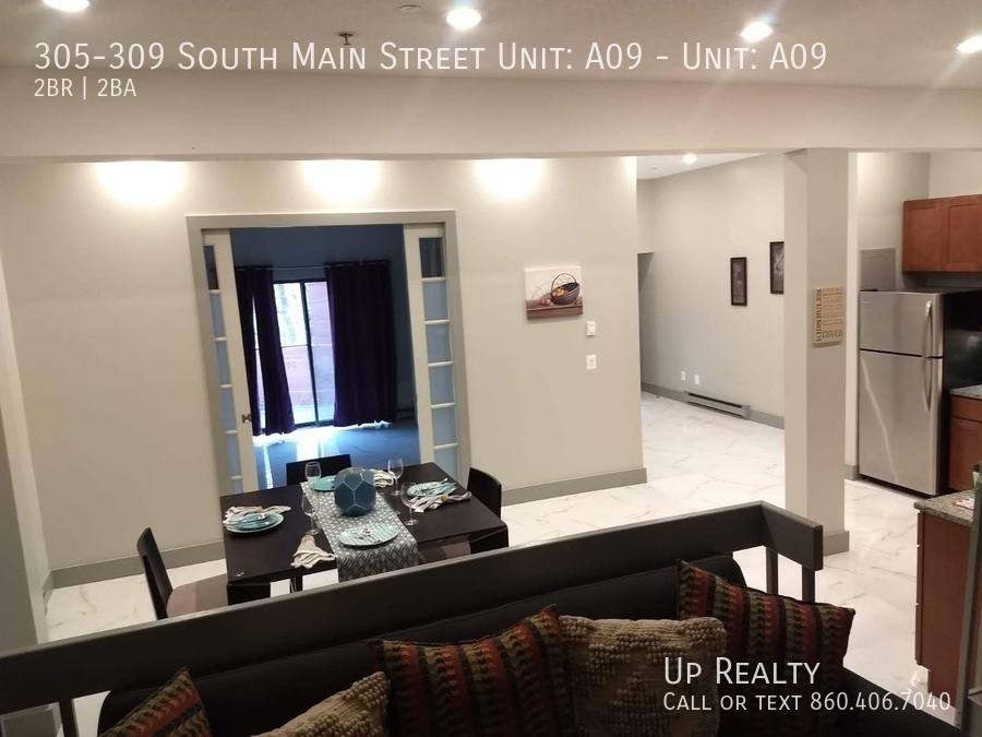 Apartment for rent at 305-309 S Main St, Middletown, CT 06457