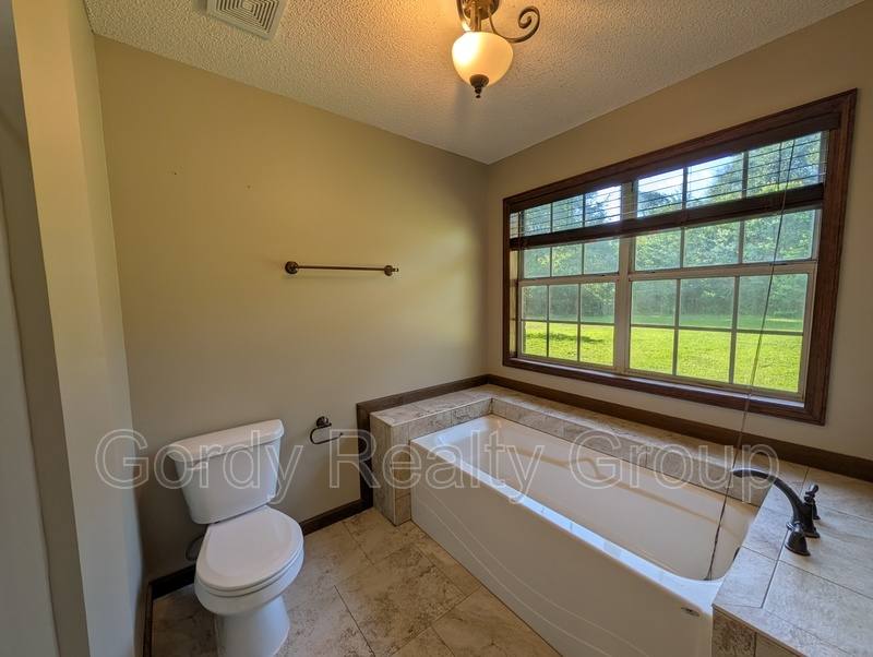 House for rent at 5172 Flint Chip Way, Marianna, FL 32446