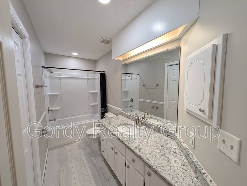 House for rent at 5172 Flint Chip Way, Marianna, FL 32446