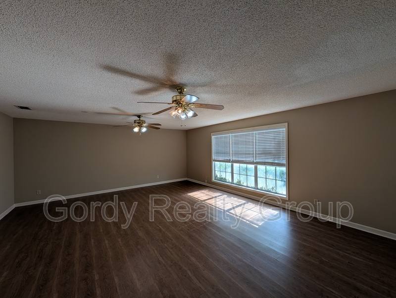 House for rent at 5172 Flint Chip Way, Marianna, FL 32446