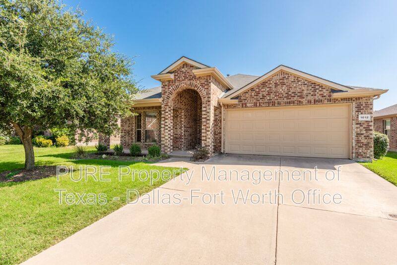 Townhouse for rent at 1012 Lake Hollow Dr, Little Elm, TX 75068