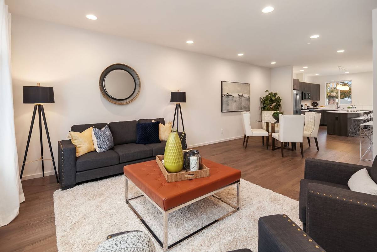 Townhouse for rent at 2324 N 185th St, Seattle, WA 98133