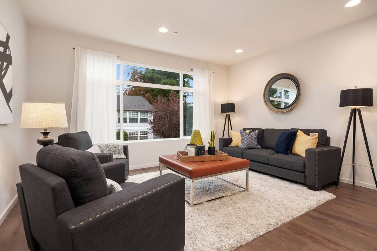Townhouse for rent at 2324 N 185th St, Seattle, WA 98133
