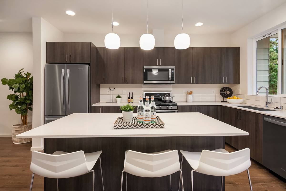 Townhouse for rent at 2324 N 185th St, Seattle, WA 98133