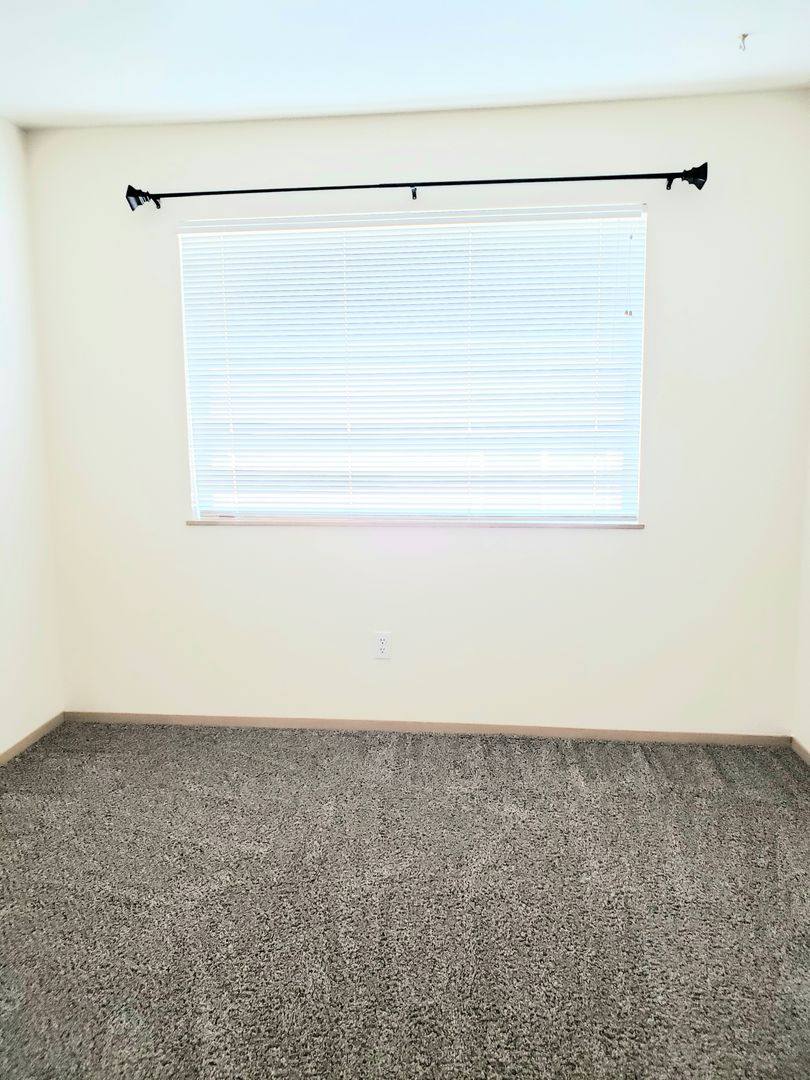 Apartment for rent at 587 Eastmont Ave, East Wenatchee, WA 98802