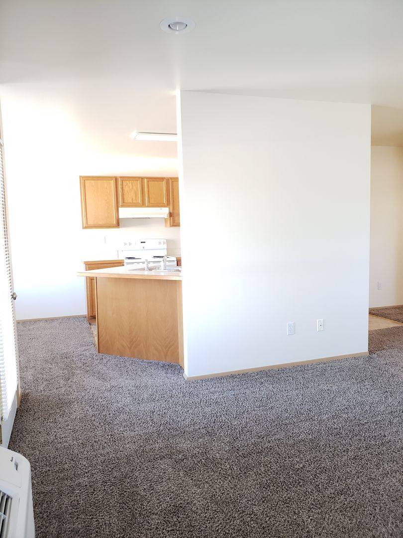 Apartment for rent at 587 Eastmont Ave, East Wenatchee, WA 98802