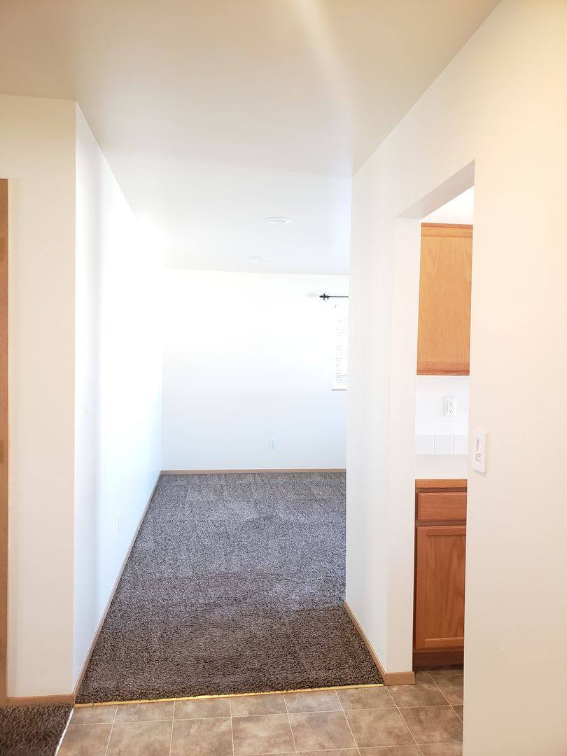 Apartment for rent at 587 Eastmont Ave, East Wenatchee, WA 98802