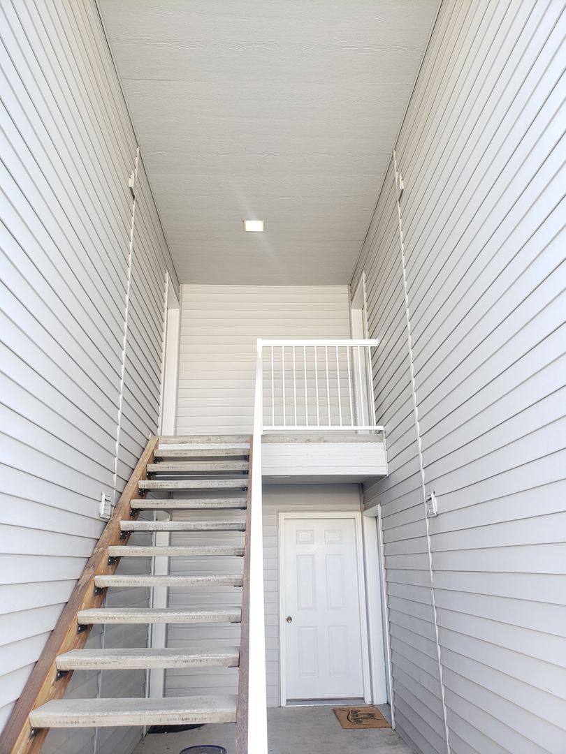 Apartment for rent at 587 Eastmont Ave, East Wenatchee, WA 98802