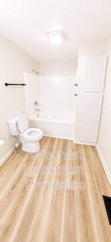 House for rent at 232 N Cherry St, Kenton, OH 43326