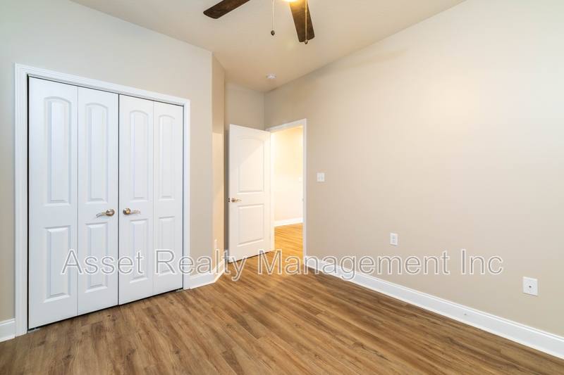 House for rent at 127 S Van Gilder St, Knoxville, TN 37915