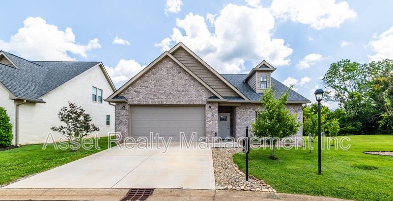 House for rent at 127 S Van Gilder St, Knoxville, TN 37915