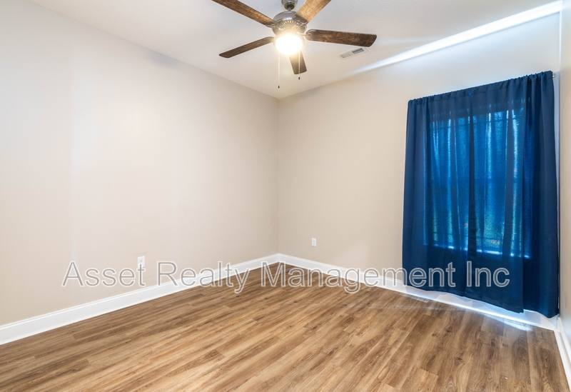 House for rent at 127 S Van Gilder St, Knoxville, TN 37915
