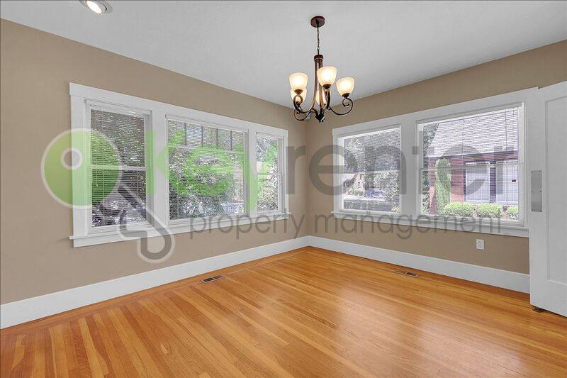 House for rent at 2933 27th St, Sacramento, CA 95818