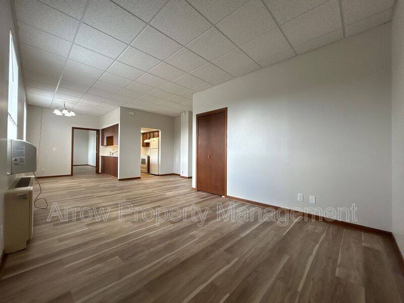 Apartment for rent at 1011 K St #103, Fairbury, NE 68352