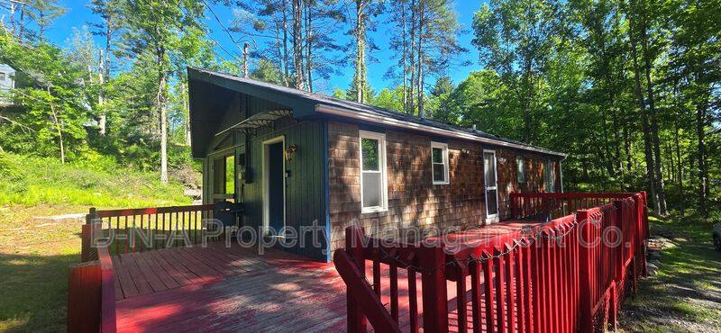 House for rent at 3765 Route 715, Henryville, PA 18332