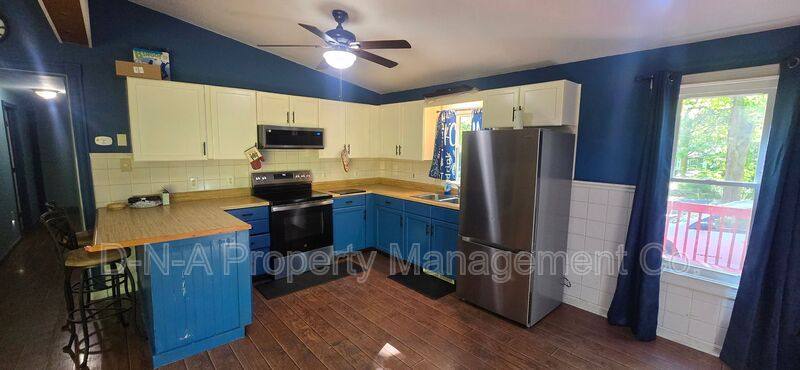House for rent at 3765 Route 715, Henryville, PA 18332