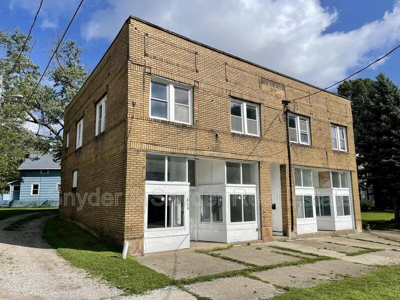 Apartment for rent at 815 & 817 Johnston St, Akron, OH 44306