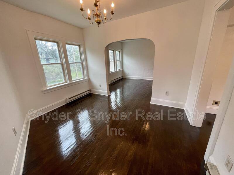Apartment for rent at 815 & 817 Johnston St, Akron, OH 44306