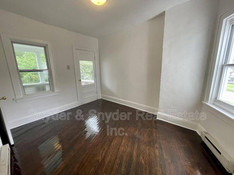 Apartment for rent at 815 & 817 Johnston St, Akron, OH 44306