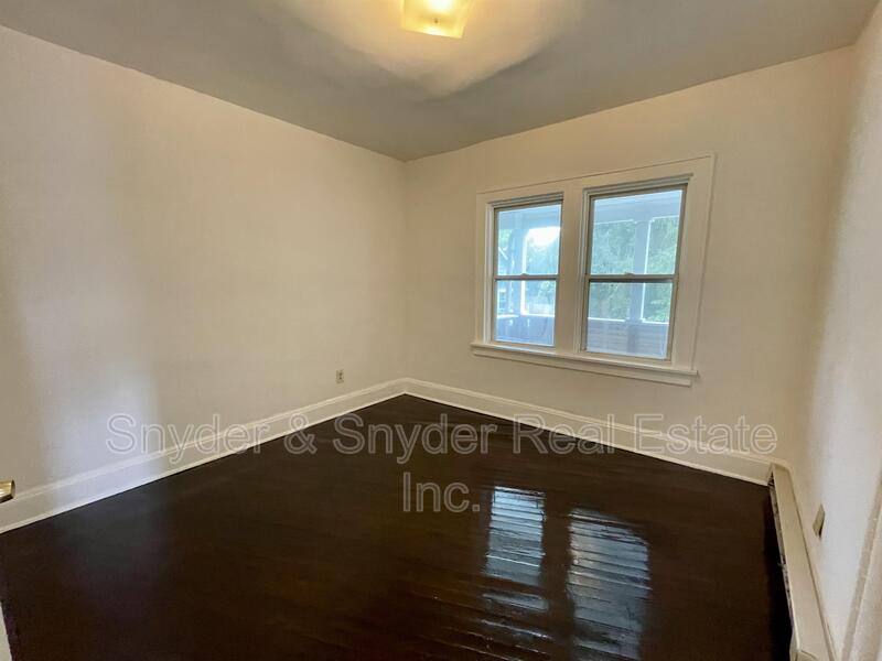 Apartment for rent at 815 & 817 Johnston St, Akron, OH 44306