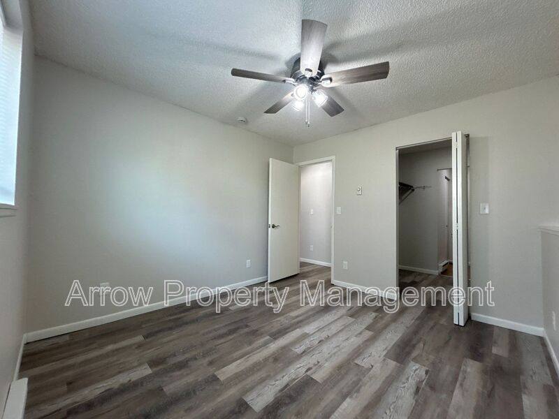 Apartment for rent at 906 E St #F, McCook, NE 69001